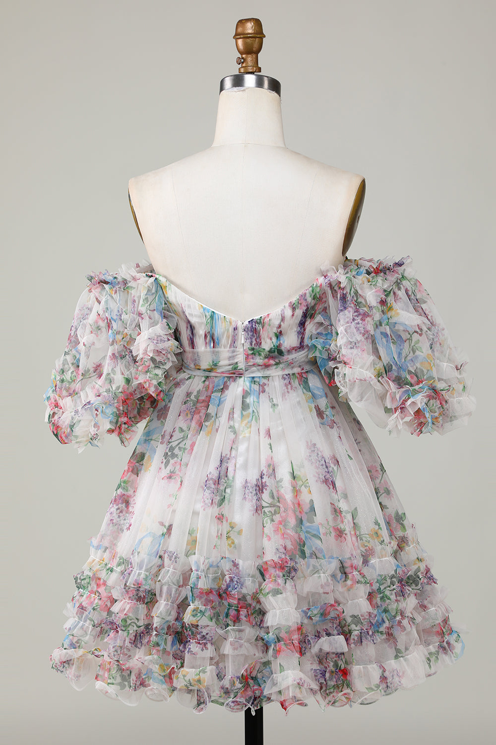 Charming A-Line Puff Sleeves Short Tulle Homecoming Dress