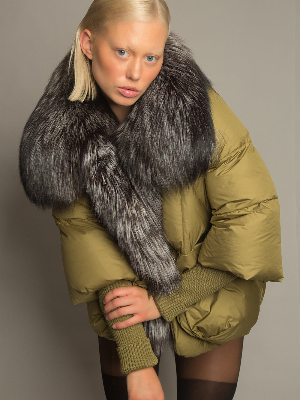 Fur Trim Puffer Jacket in Khaki & Gray 5