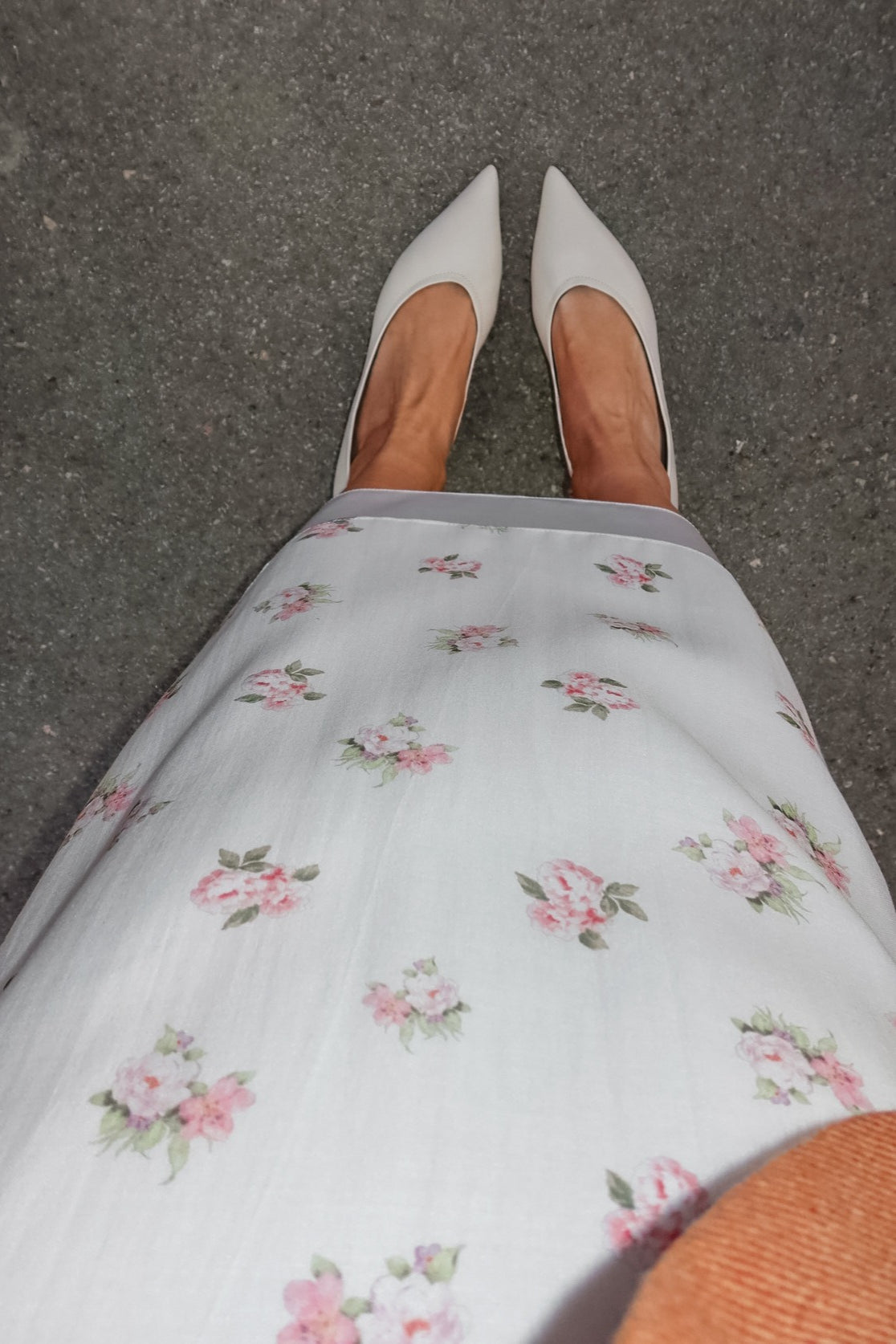 Floral Elastic-Waist Midi Skirt