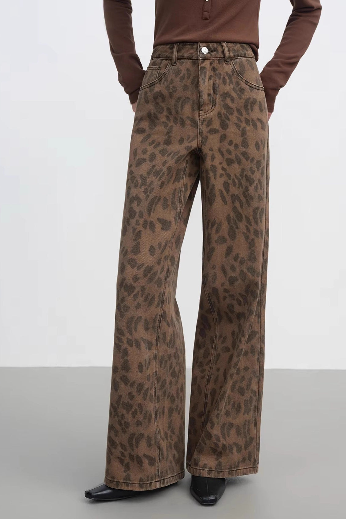 High Waist Leopard Straight Jeans