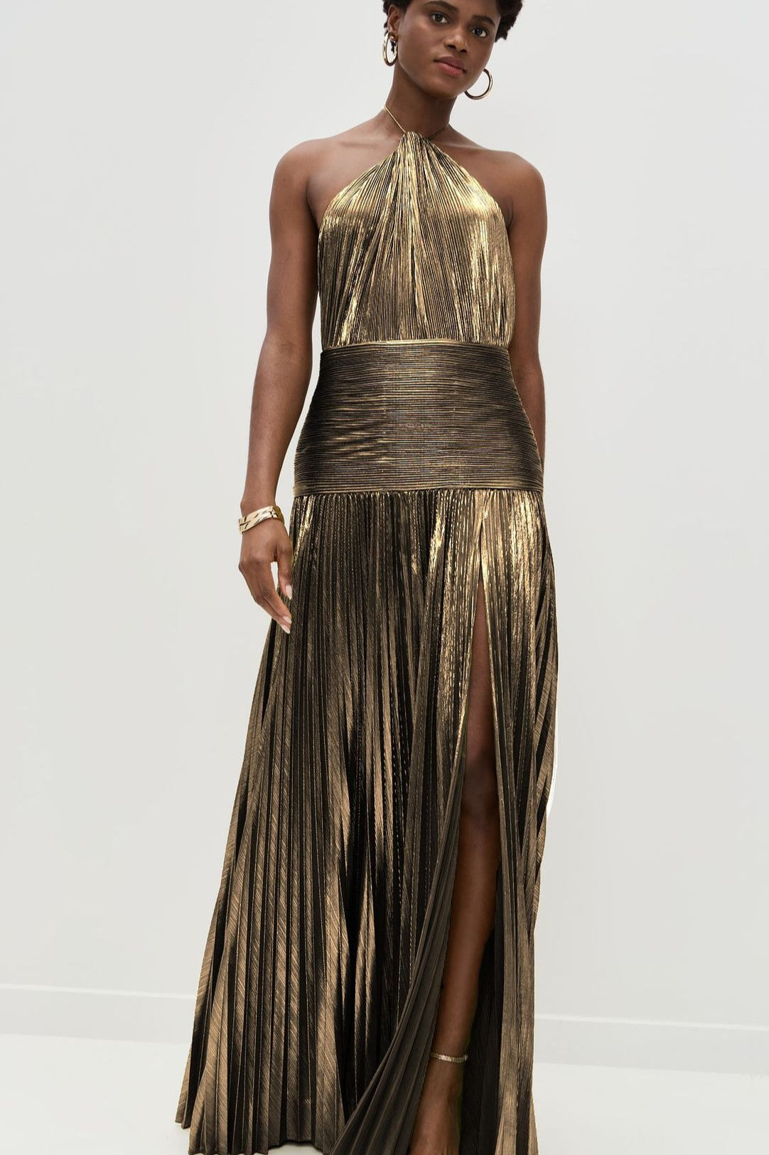 Metallic Halter Neck Pleated High Split Maxi Dress - View 5