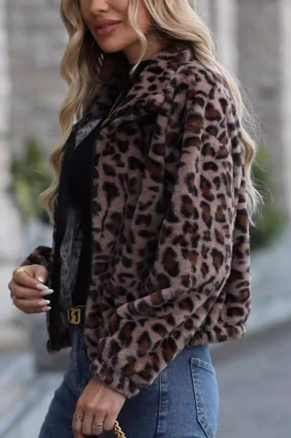 Cozy Leopard Print Fleece Coat with Secure Zipper Closure