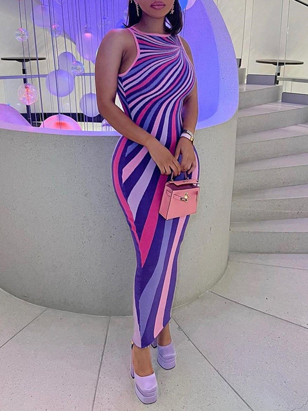 Backless Maxi Dress - Fashionpara