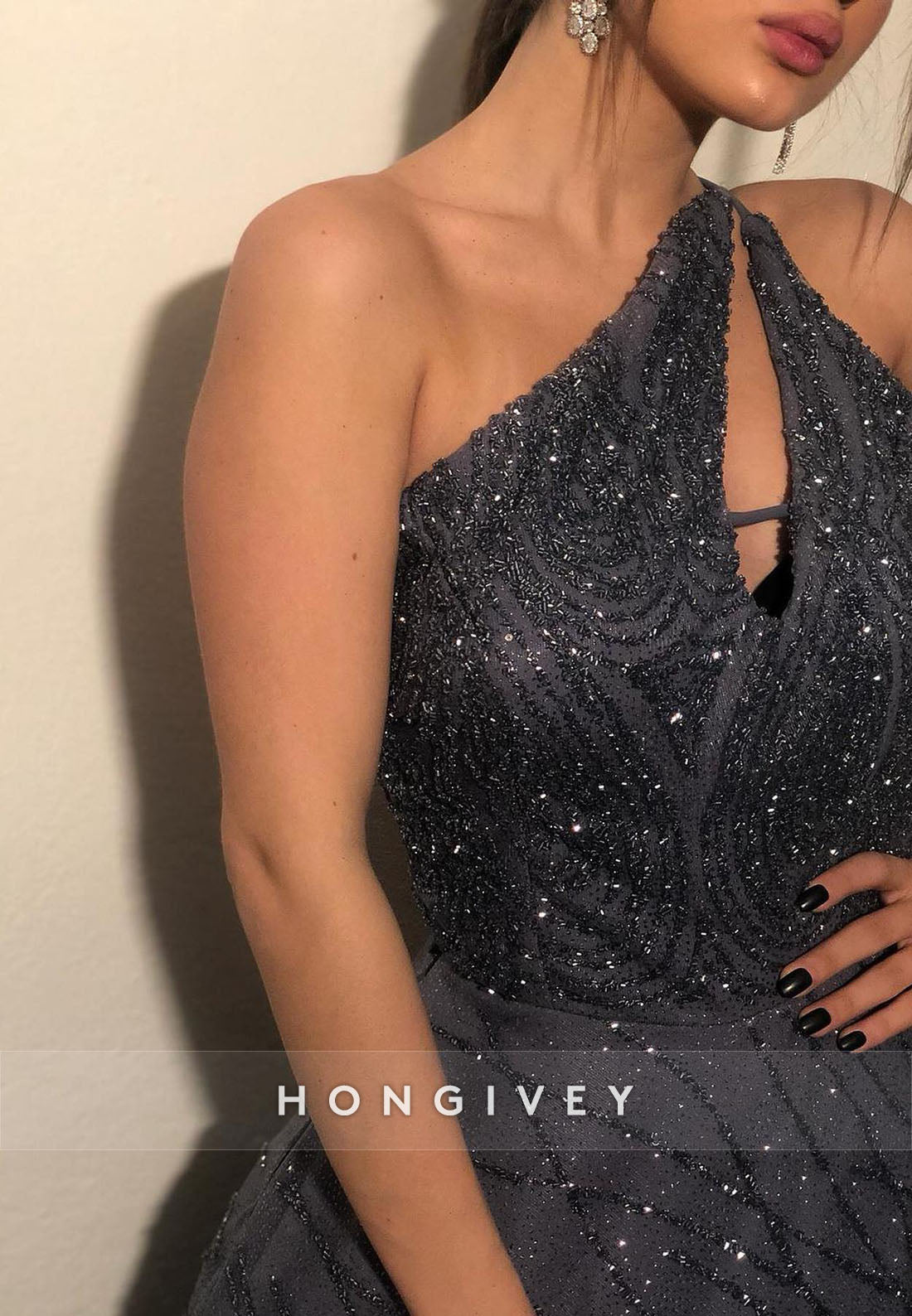 Asymmetrical Neck Metallic Yarn Crisscross Back Sparkling Evening Gown