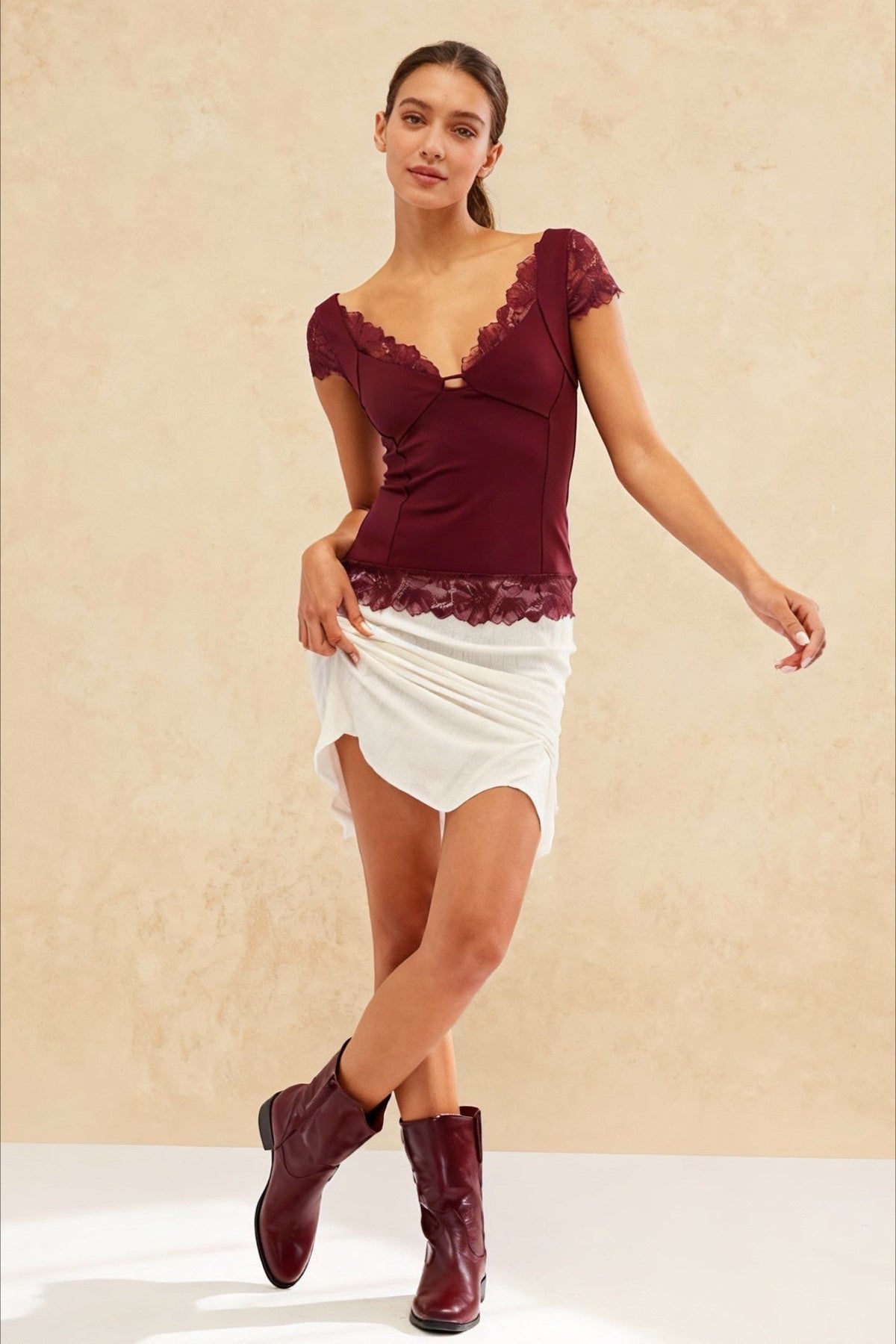 Vintage T-shirts V Neck Short Sleeve Backless Lace Patchwork Summer Party Slim Fit Tees Streetwear 2024 Crop Top