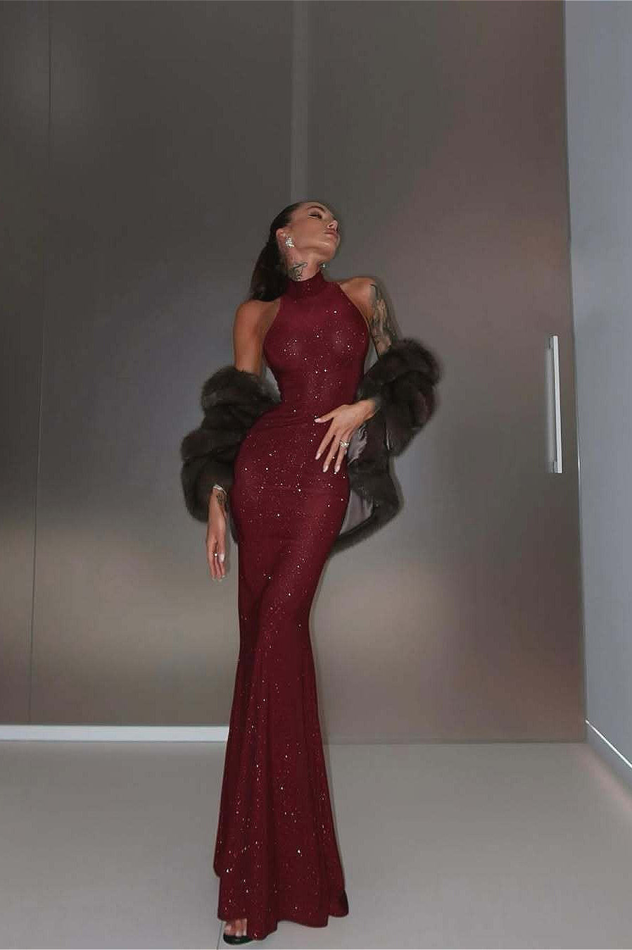 Glitter Halter High-Neck Bodycon Mermaid Gown