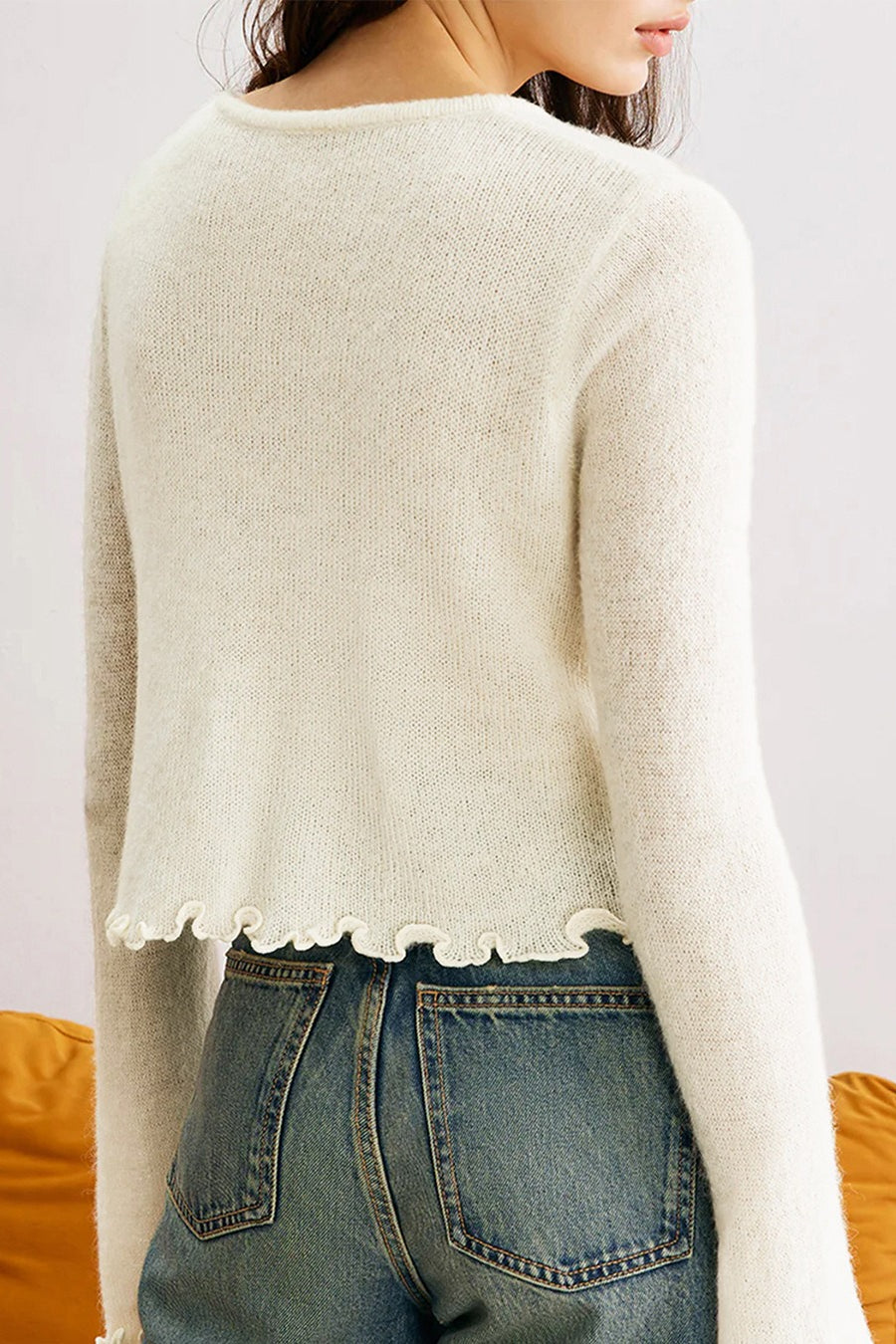 Slim-Fit 3D Floral Ruffled Knit Cardigan for Elegant Style