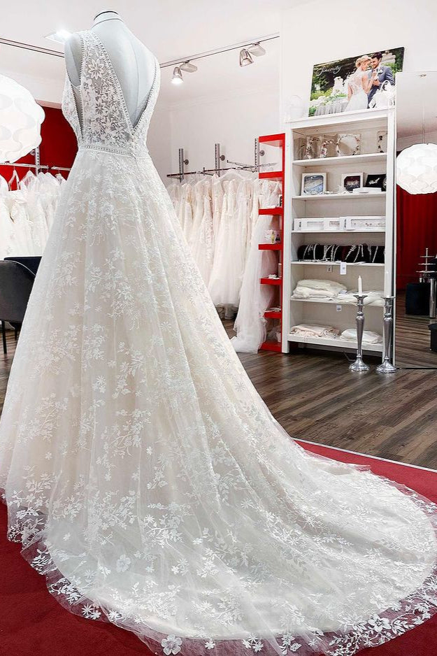 Beautiful Lace Appliques Tulle A-Line Wedding Dresses - Fashionpara
