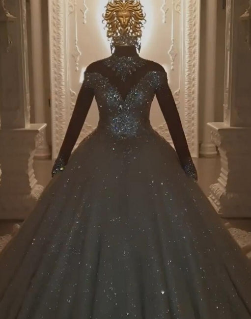 Beautiful Princess A-line Wedding Dress with Jewels and Lace, Featuring Long Sleeves - Fashionpara