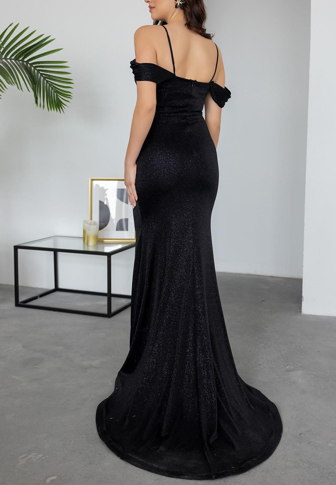 Trumpet Sweep Train Formal Dresses Glitter Spaghetti Straps Pleated Evening Gown