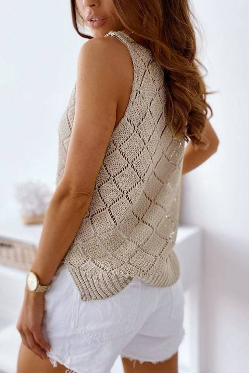 Solid Colored Cut Out V Neck Basic Top (2 Colors)