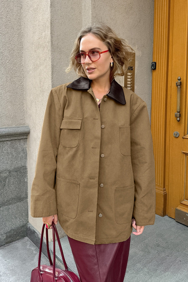 Elegant Brown PU Spliced Coat for Stylish Comfort and Durability