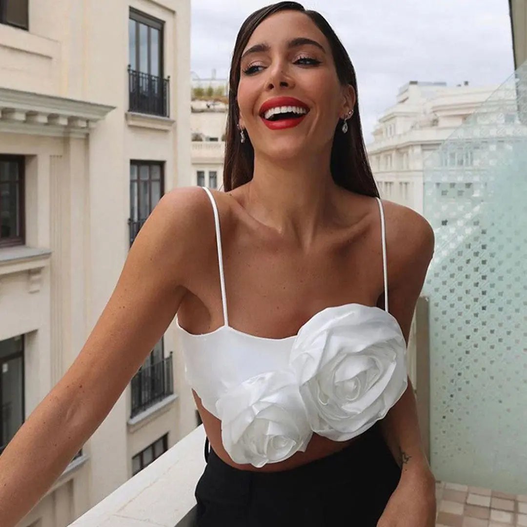 Bloom Flower Applique Spaghetti Strap Satin Crop Tank Top - White Fashionpara