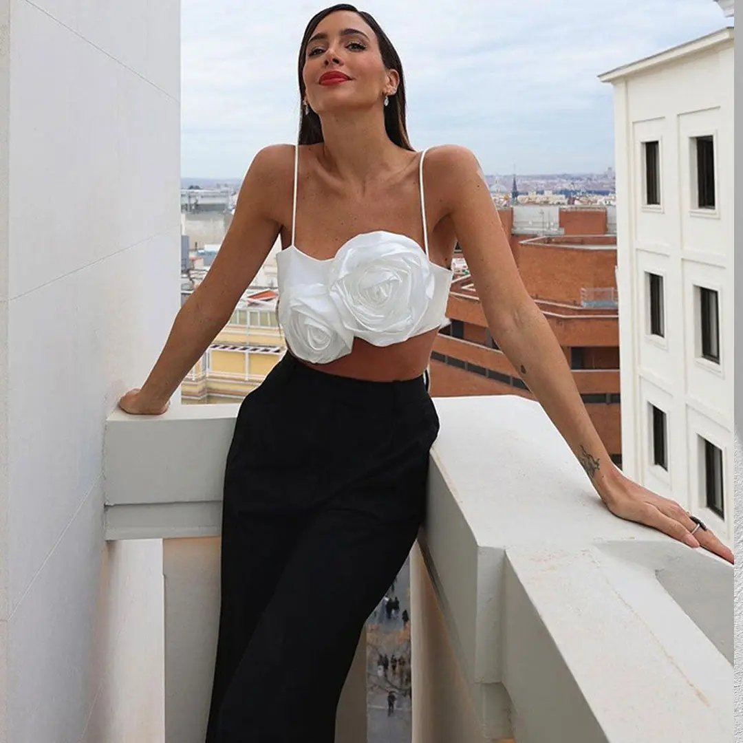 Bloom Flower Applique Spaghetti Strap Satin Crop Tank Top - White Fashionpara