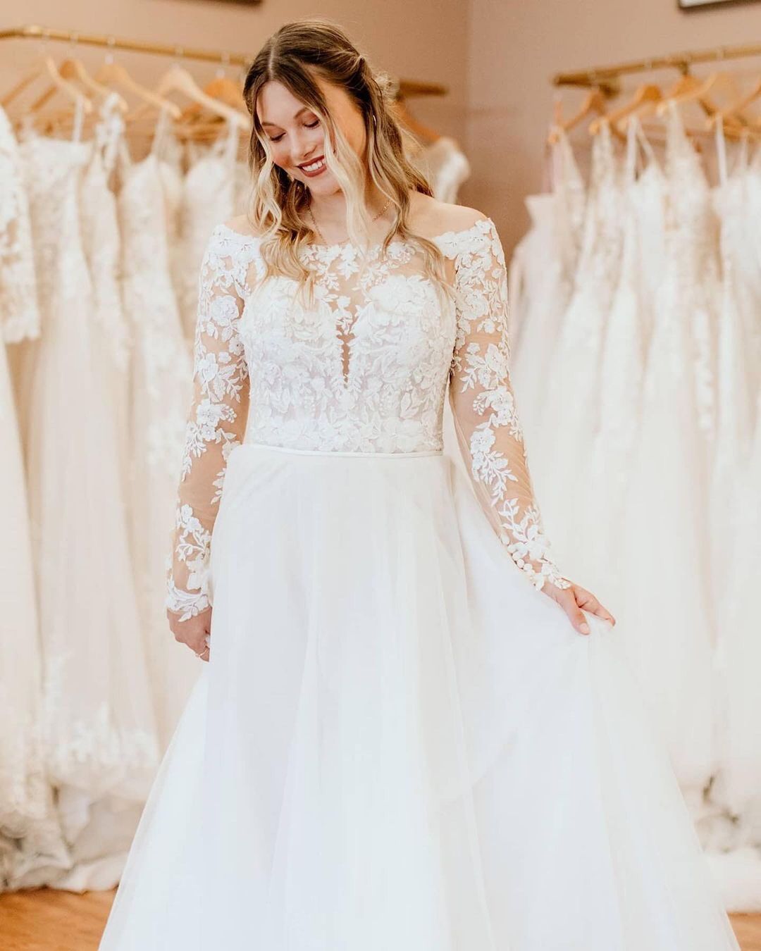 BMbrdal Off-the-Shoulder Long Sleeves Wedding Dress With Lace Appliques - Fashionpara