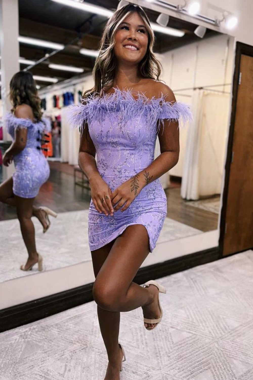 Bodycon Charming Lilac Off-the-Shoulder Homecoming Dress with Feather - Fashionpara