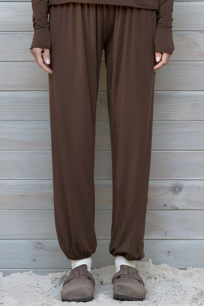 Turtleneck Knit Top Tapered Pants Set