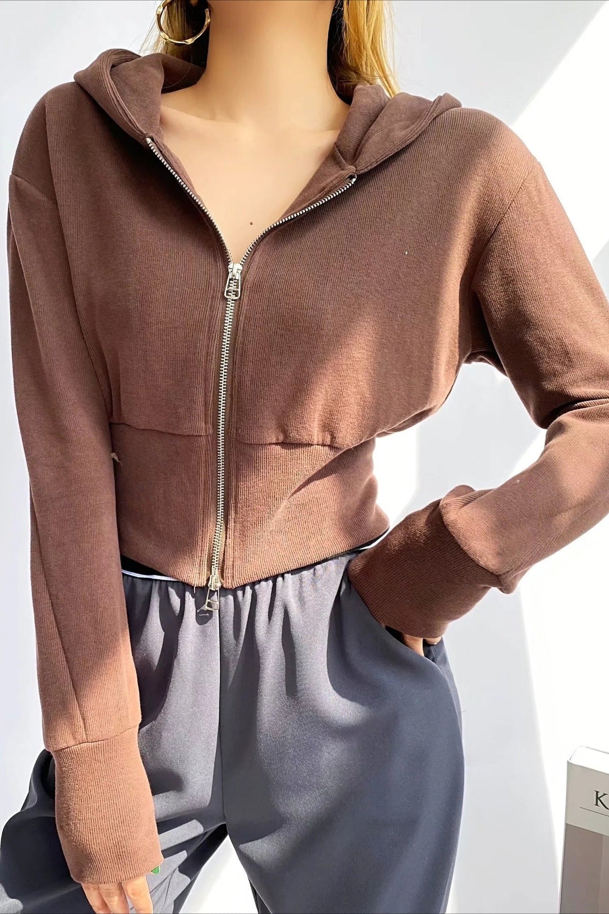 Solid Dual Zipper Slim Cropped Hoodie 3