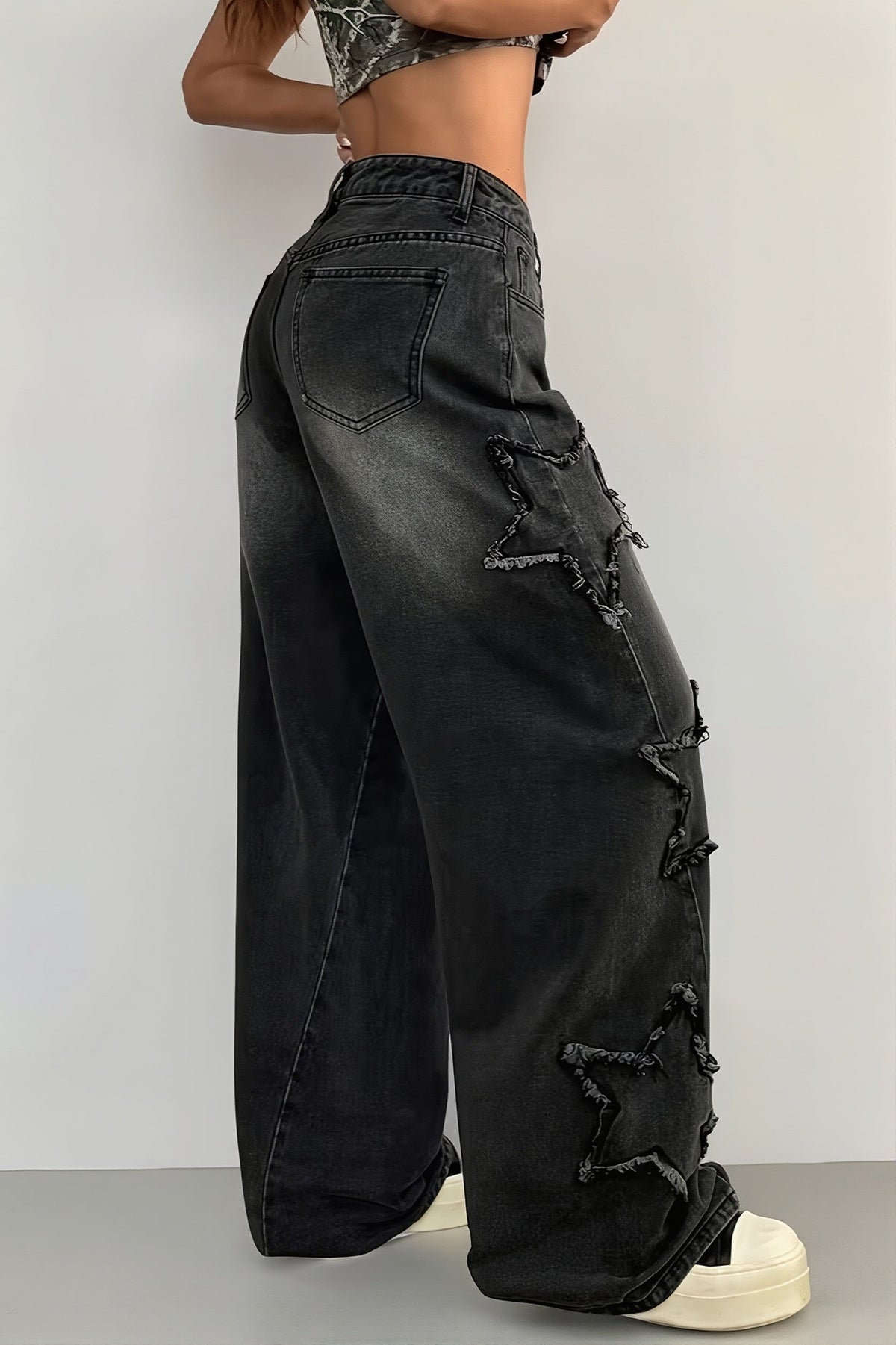 Frayed Star Applique Wide Leg Jeans