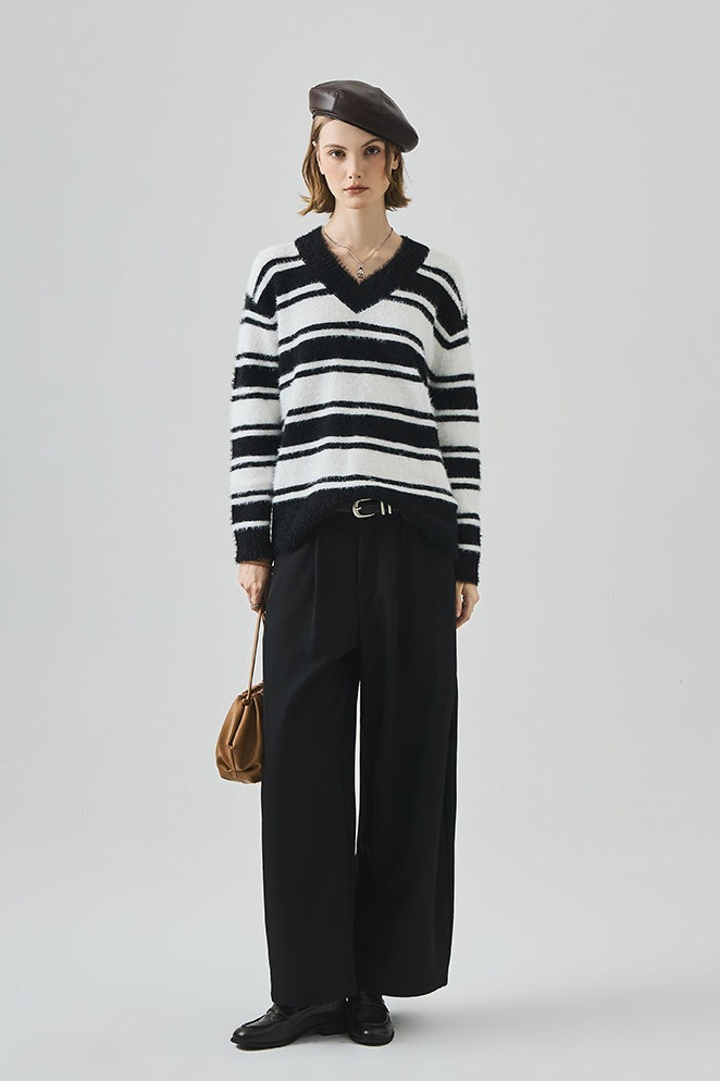 Loose Fit V Neck Knit Sweater