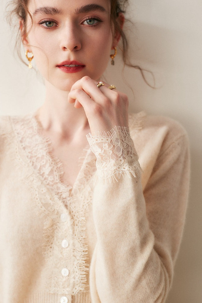 Luxe Cashmere V-Neck Cardigan with Elegant Lace Trim