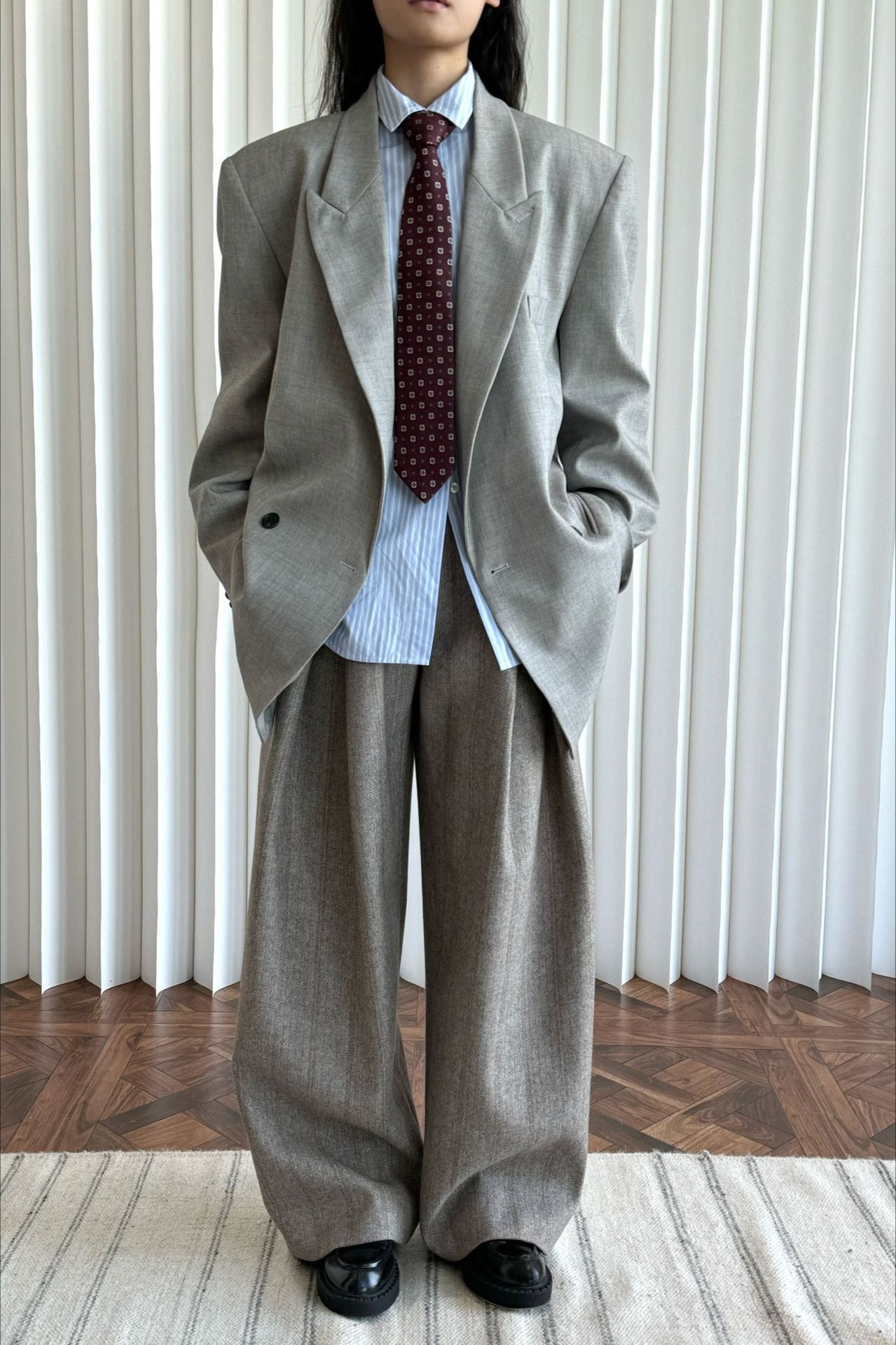 Structured Wide Shoulder Blazer