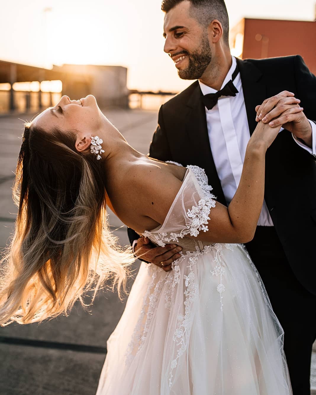 Champagne Off-the-Shoulder Beach Wedding Dress Tulle With Appliques - Fashionpara