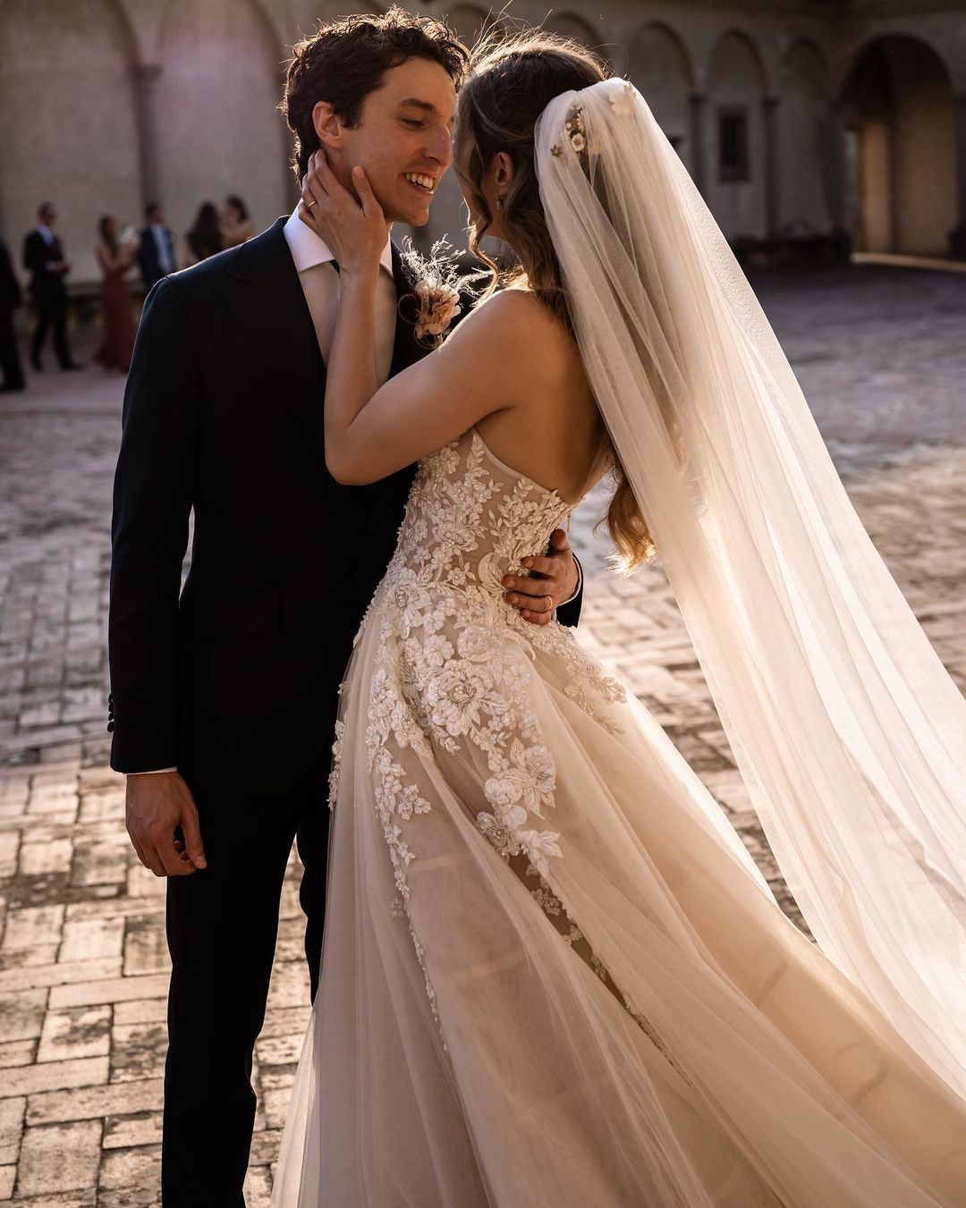 Champagne Sweetheart Wedding Dress Tulle With Lace Appliques - Fashionpara