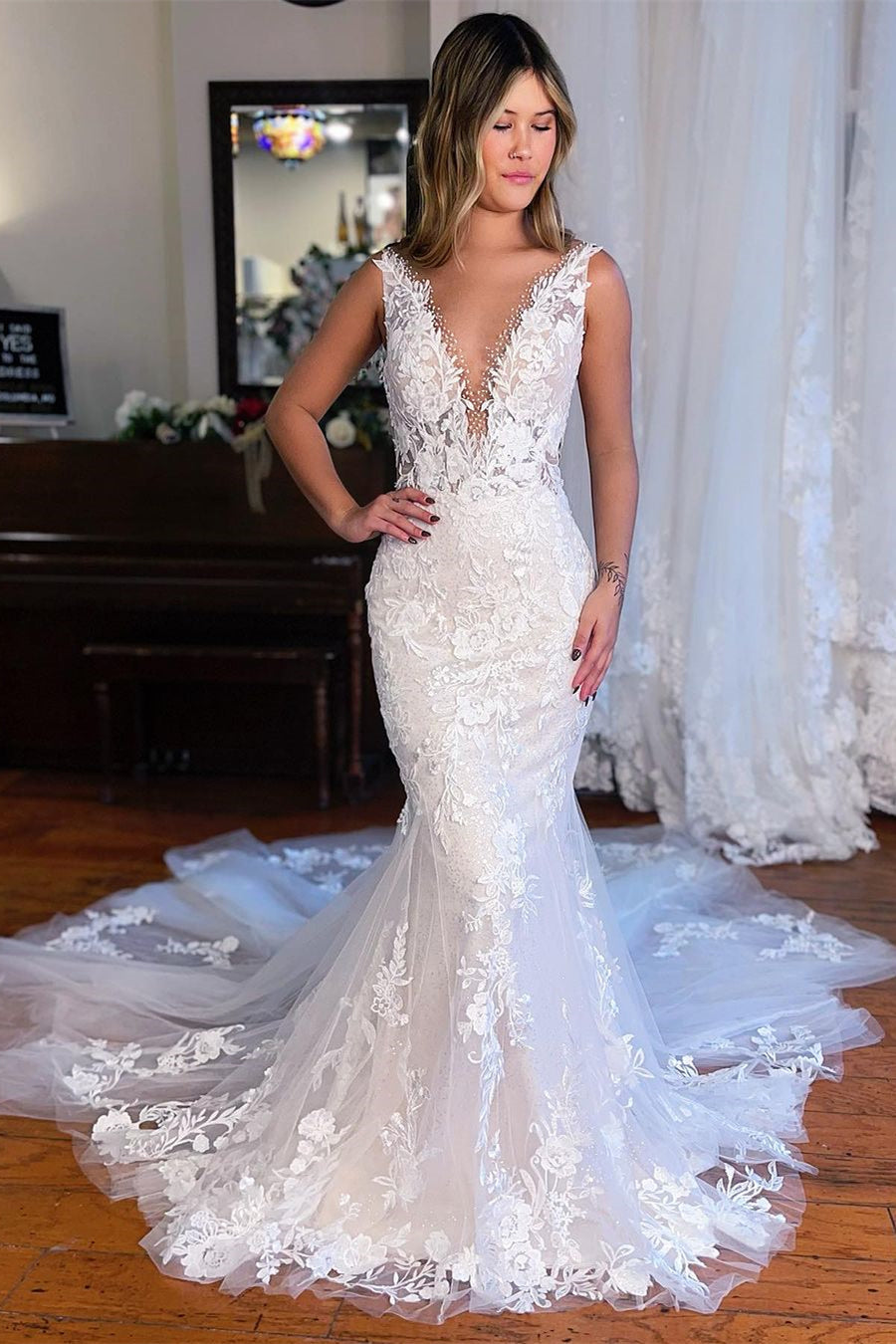 Chic Long Mermaid V-neck Sleeveless Lace Wedding Dress with Detailed Embellishments - Fashionpara