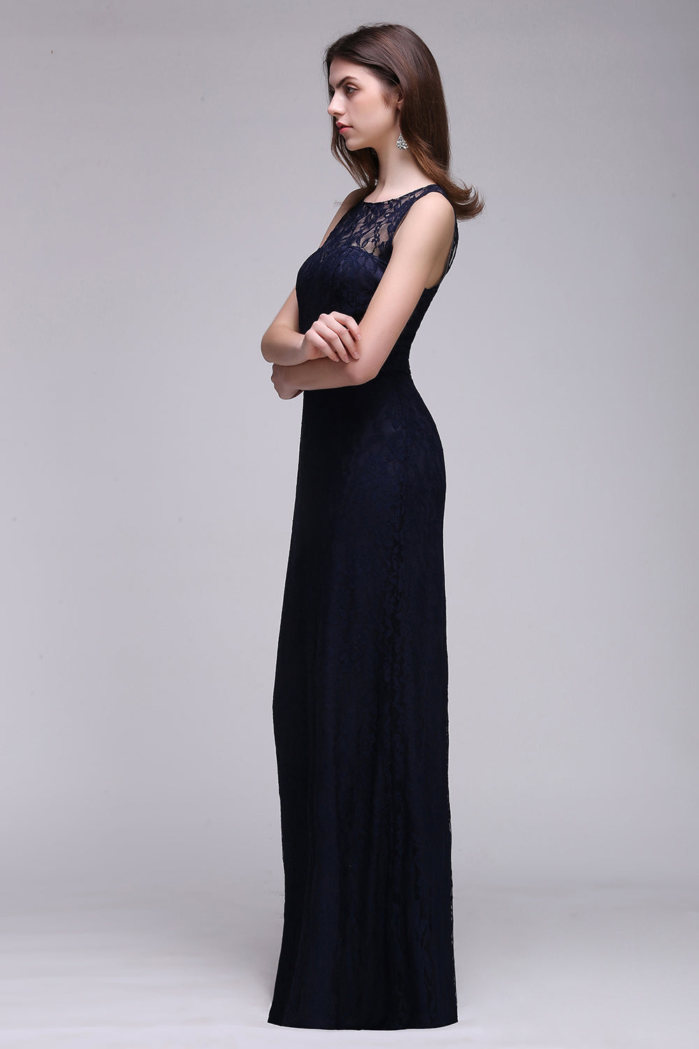 Chic Sleeveless Scoop Lace Bridesmaid Dresses with Keyhole Back - Fashionpara