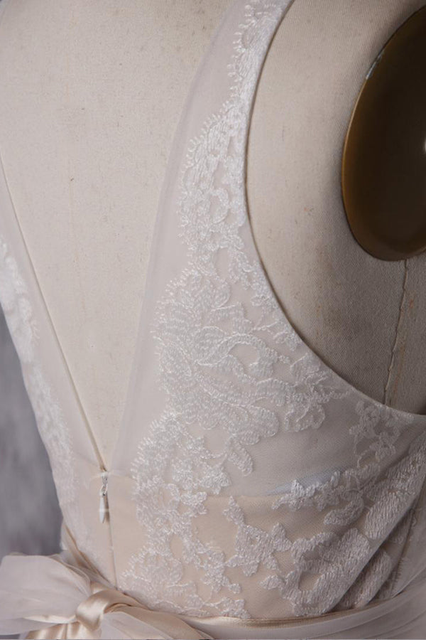 Chic Tulle Lace Wedding Dress Ruffle V-neck Sleeveless Bridal Gowns On Sale - Fashionpara