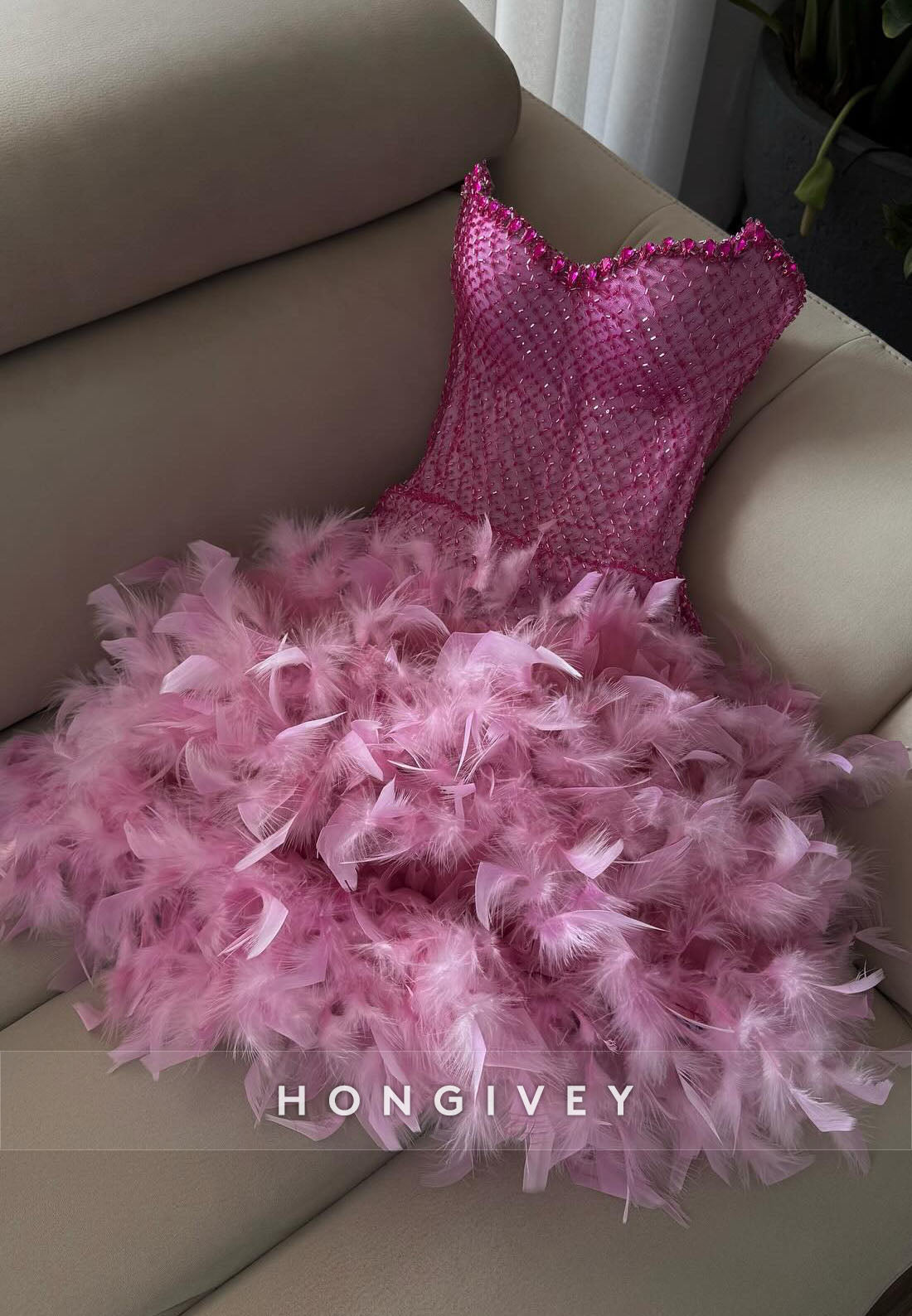 Feather Homecoming Dresses Mini Sweetheart Beading Party Dresses
