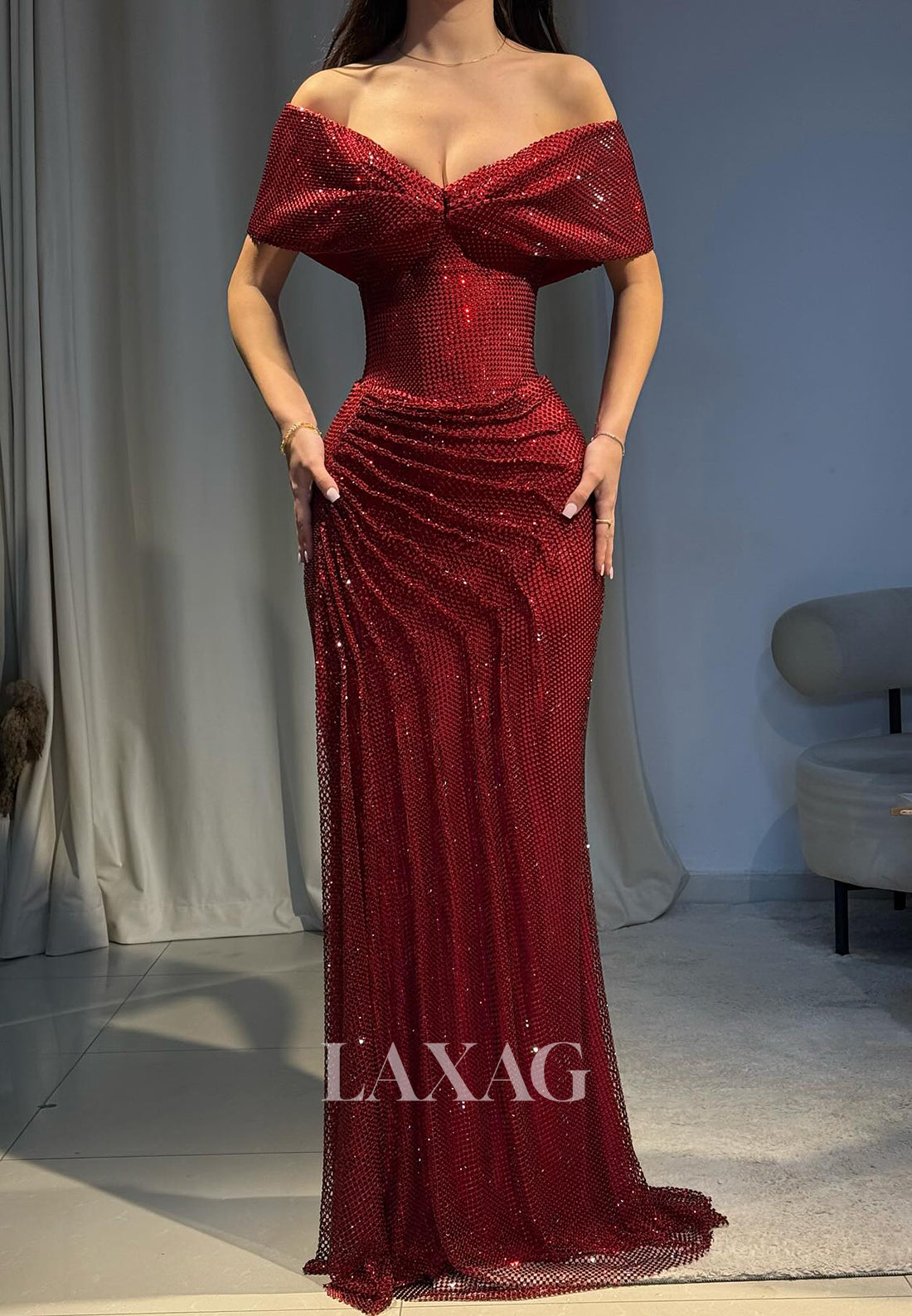 V-Neck Sleeveless Floor-Length Mermaid Prom Dress Sequined Pleated Glitter-Knit Party Gowns