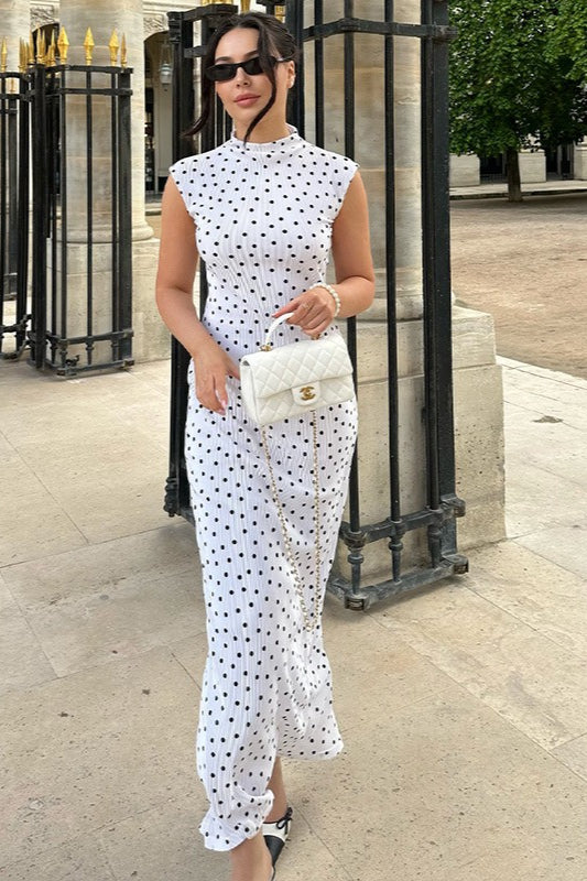 Elegant Polka Dot Round Neck Maxi Dress