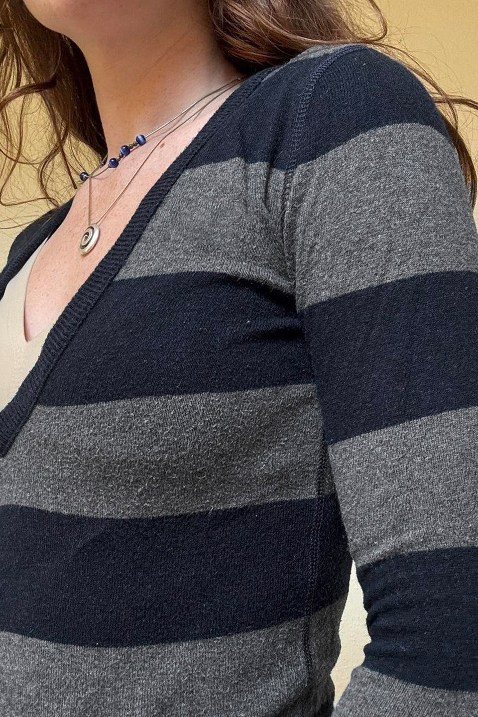 Fitted Striped V Neck Long Sleeve Knit Blouse