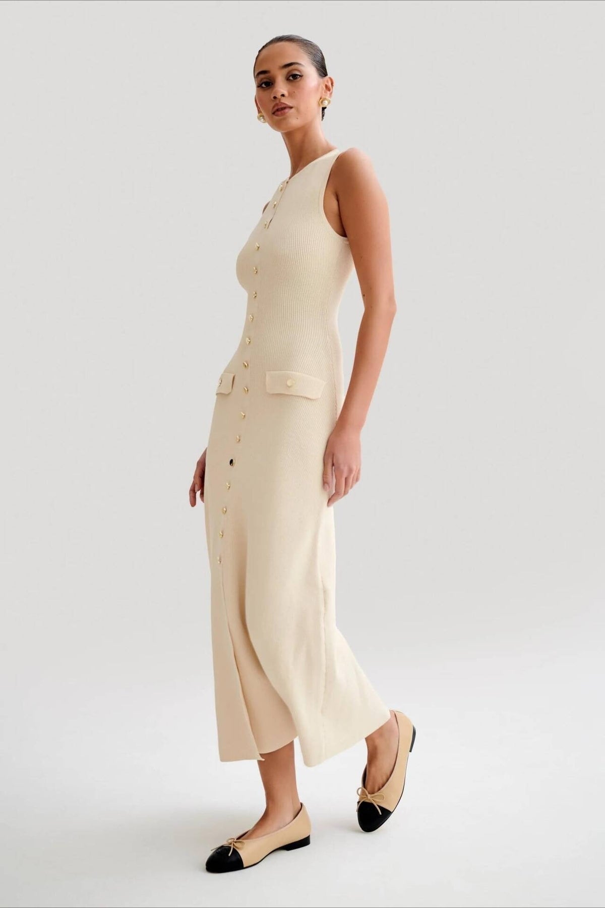 Sleeveless Round Neck Knit Sweater Dress 9