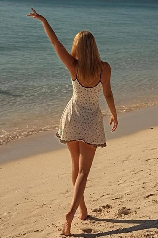Ditsy Floral Scoop-Neck Lace-Trim Skater Mini Dress