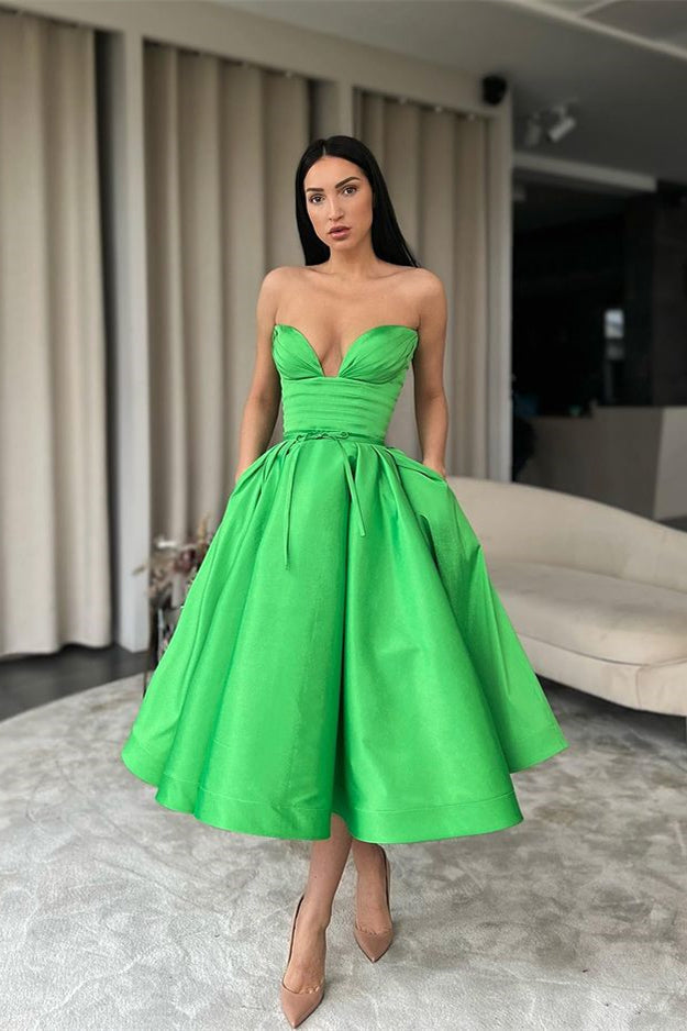 Designer Green A-line Sweetheart Short Prom Dress
