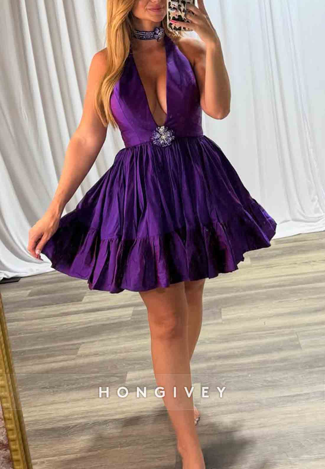 Halter Low V-Neck A-Line Sleeveless Tulle Mini Homecoming Dresses