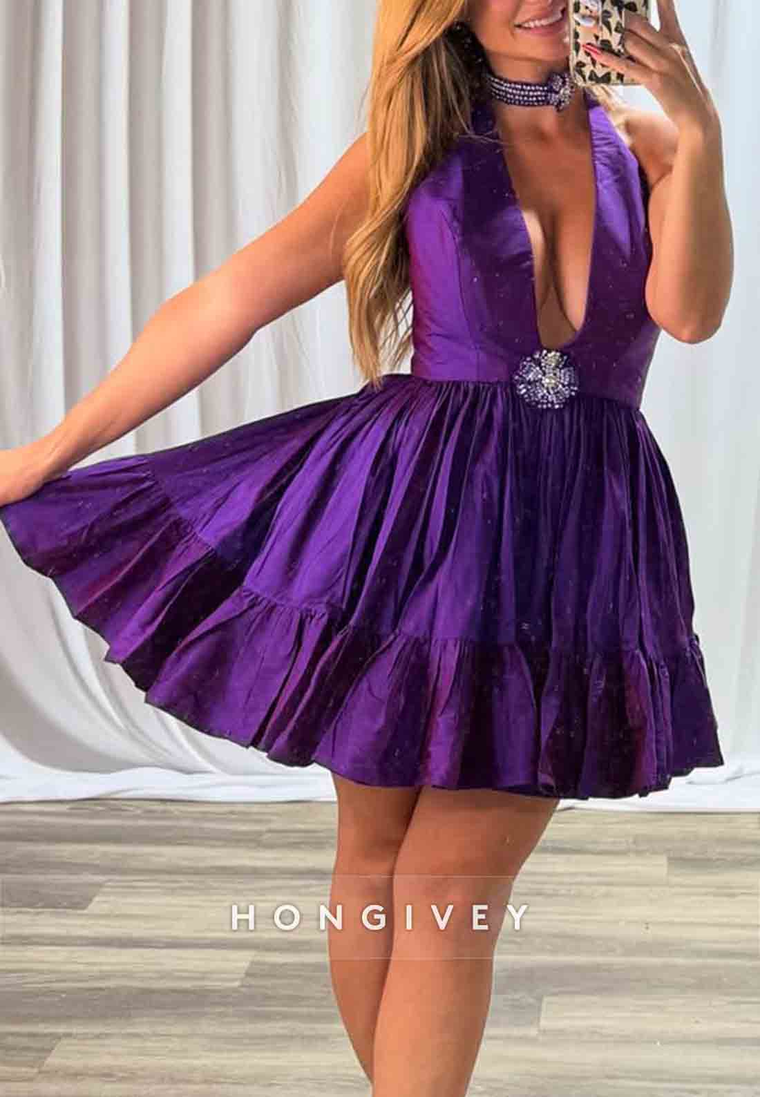 Halter Low V-Neck A-Line Sleeveless Tulle Mini Homecoming Dresses