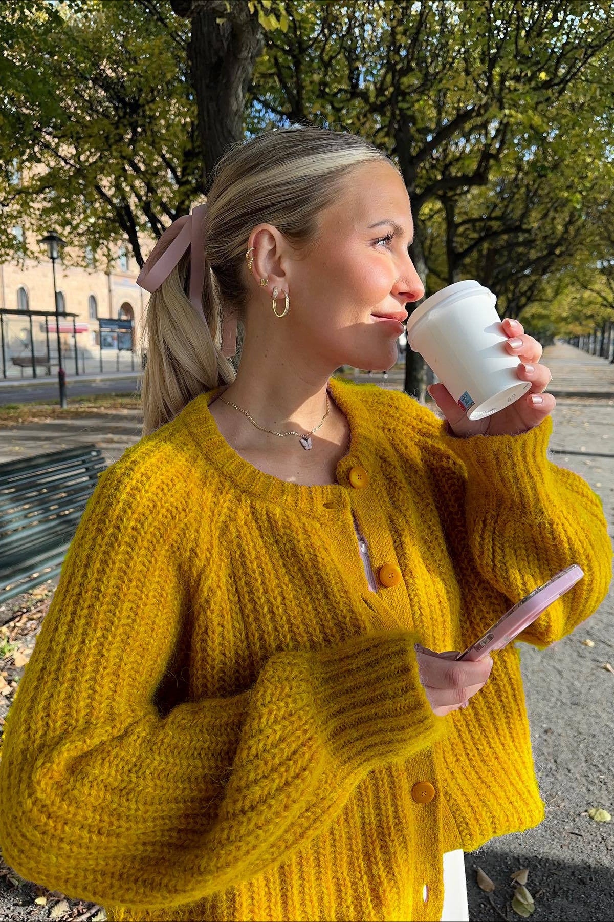 Solid Knit Round Neck Long Sleeve Cardigan 2