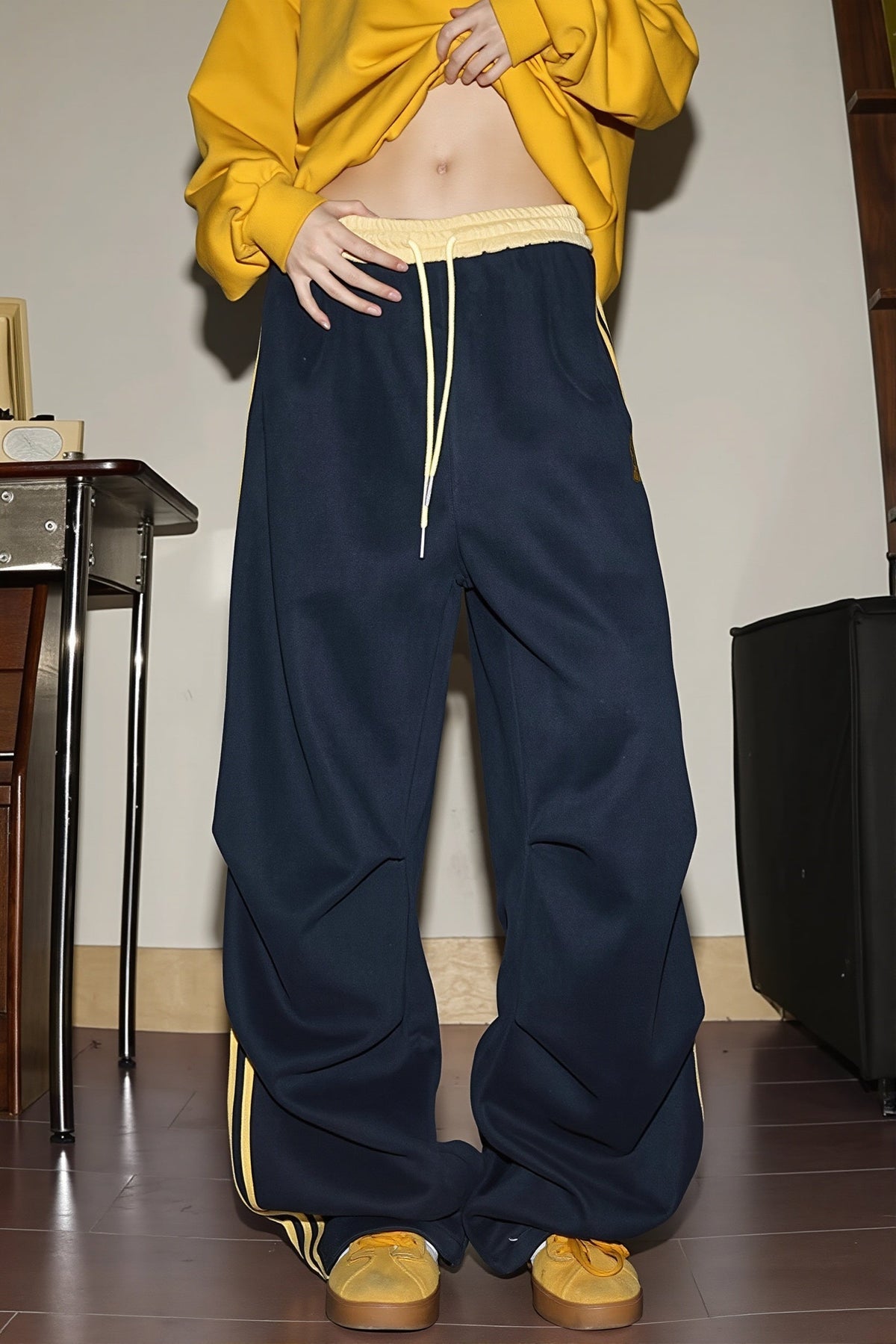 Side Stripe Drawstring Sweat Pants