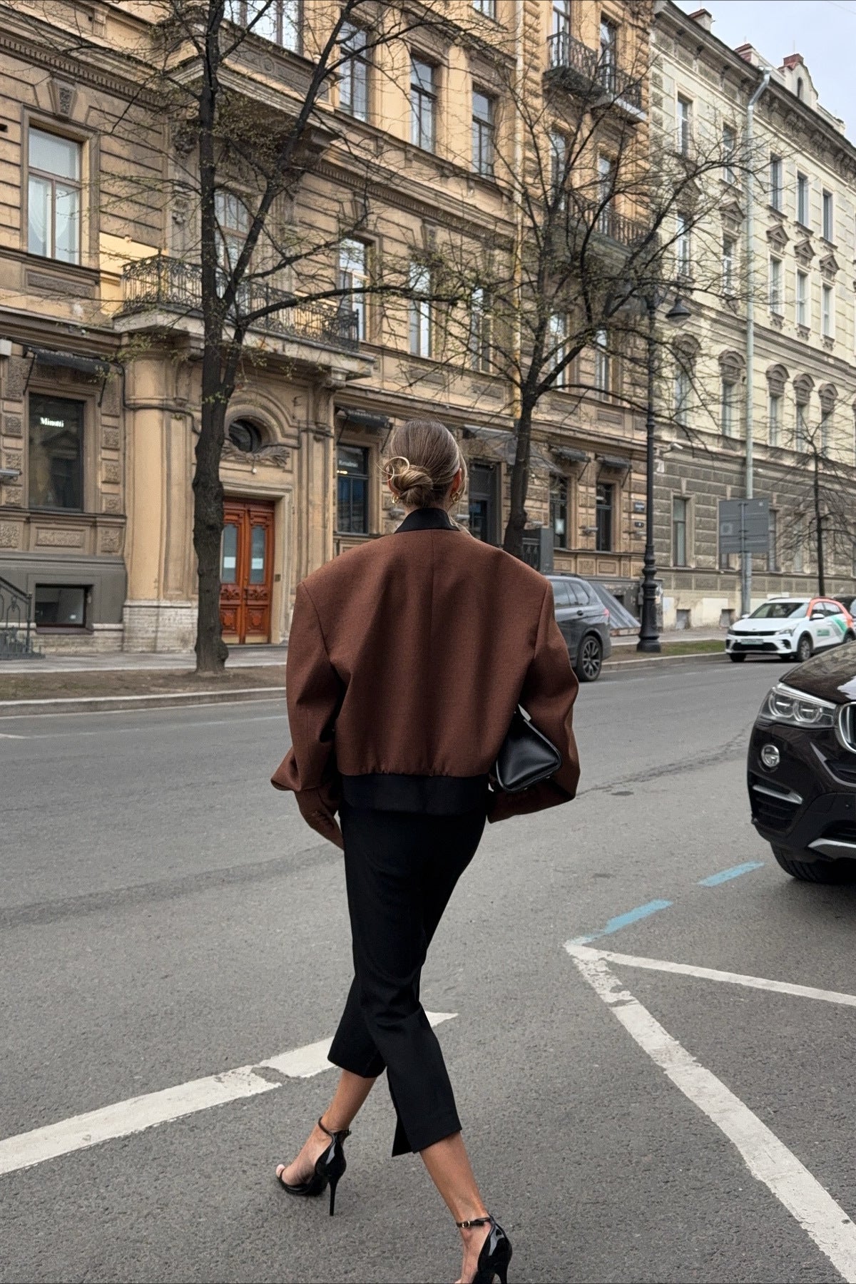 Tailored Padded Shoulder Coat for Sophisticated Style