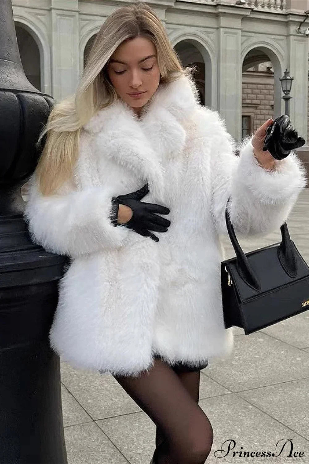 Chic PrincessAce Eco Faux Fur Cropped Coat for Stylish Comfort