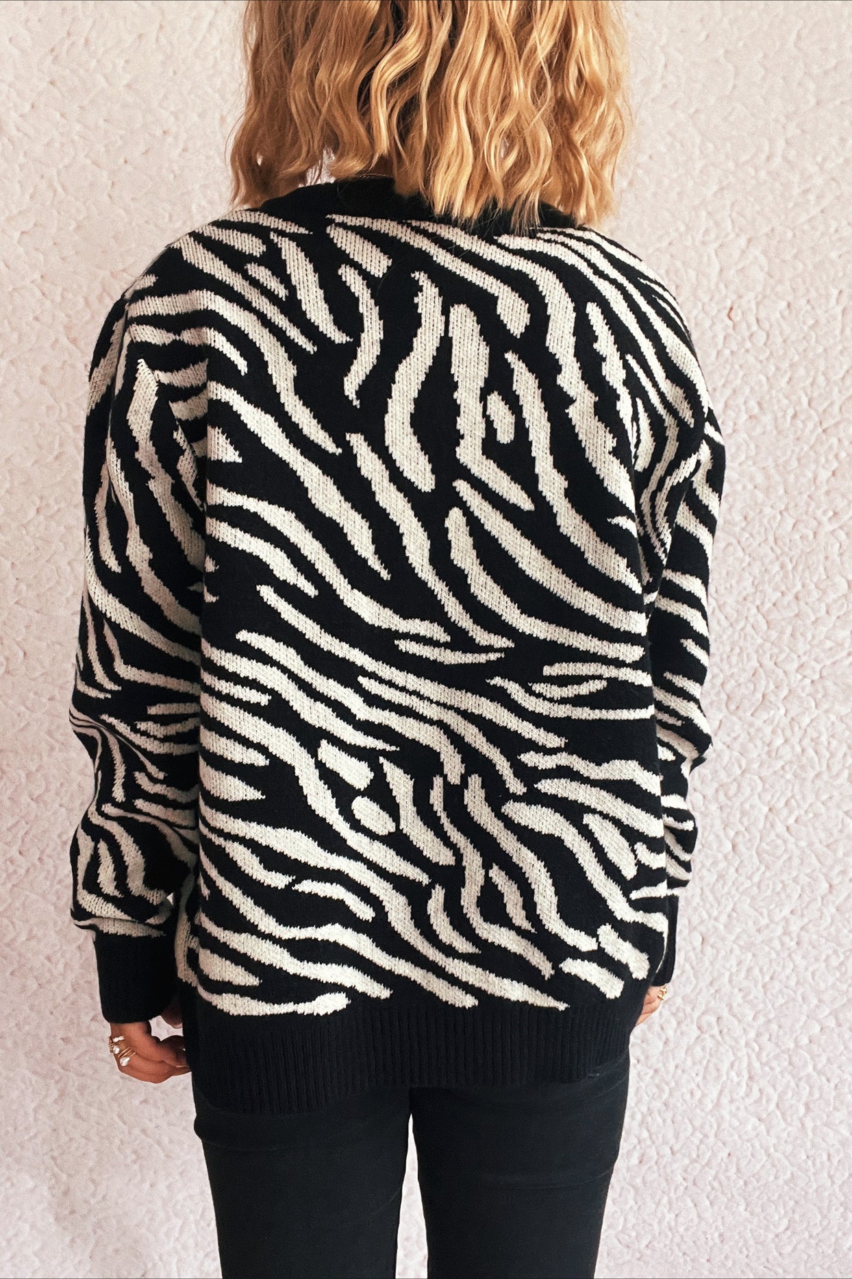 Colorblock Zebra Knit Cardigan for Stylish Layering Elegance