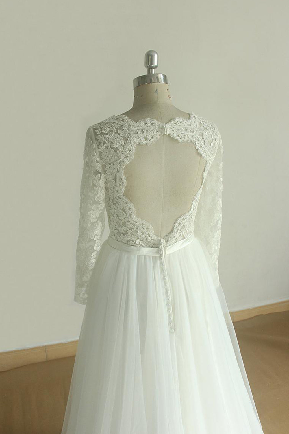 Elegant A-line Lace Tulle Wedding Dress Long Sleeves Appliques Bridal Gowns - Fashionpara