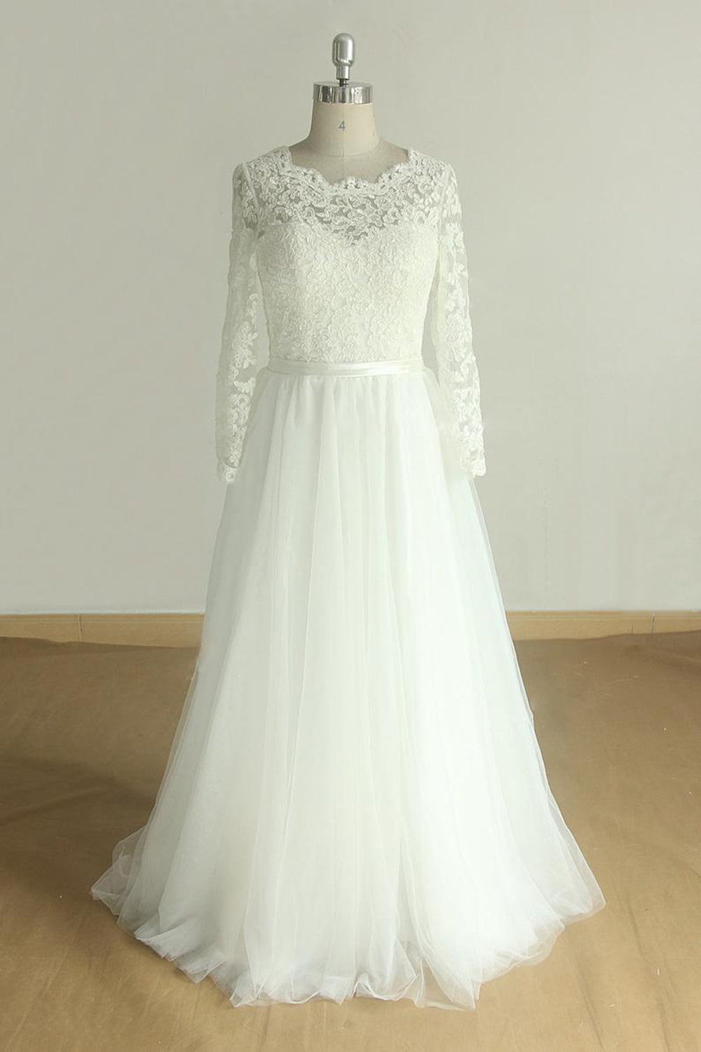 Elegant A-line Lace Tulle Wedding Dress Long Sleeves Appliques Bridal Gowns - Fashionpara