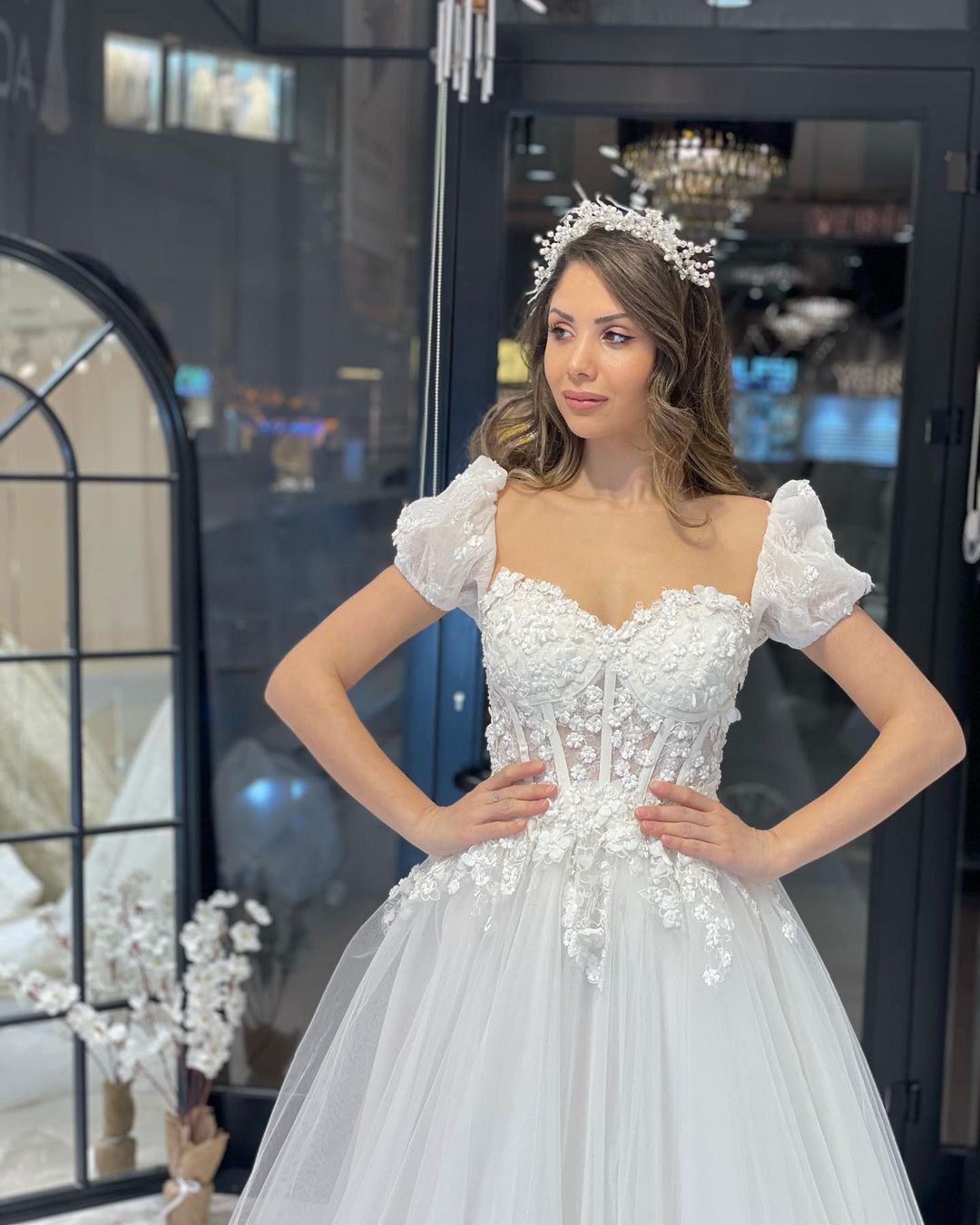 Elegant Floor-Length Sweetheart Short Sleeves A-Line Tulle Wedding Dress - Fashionpara