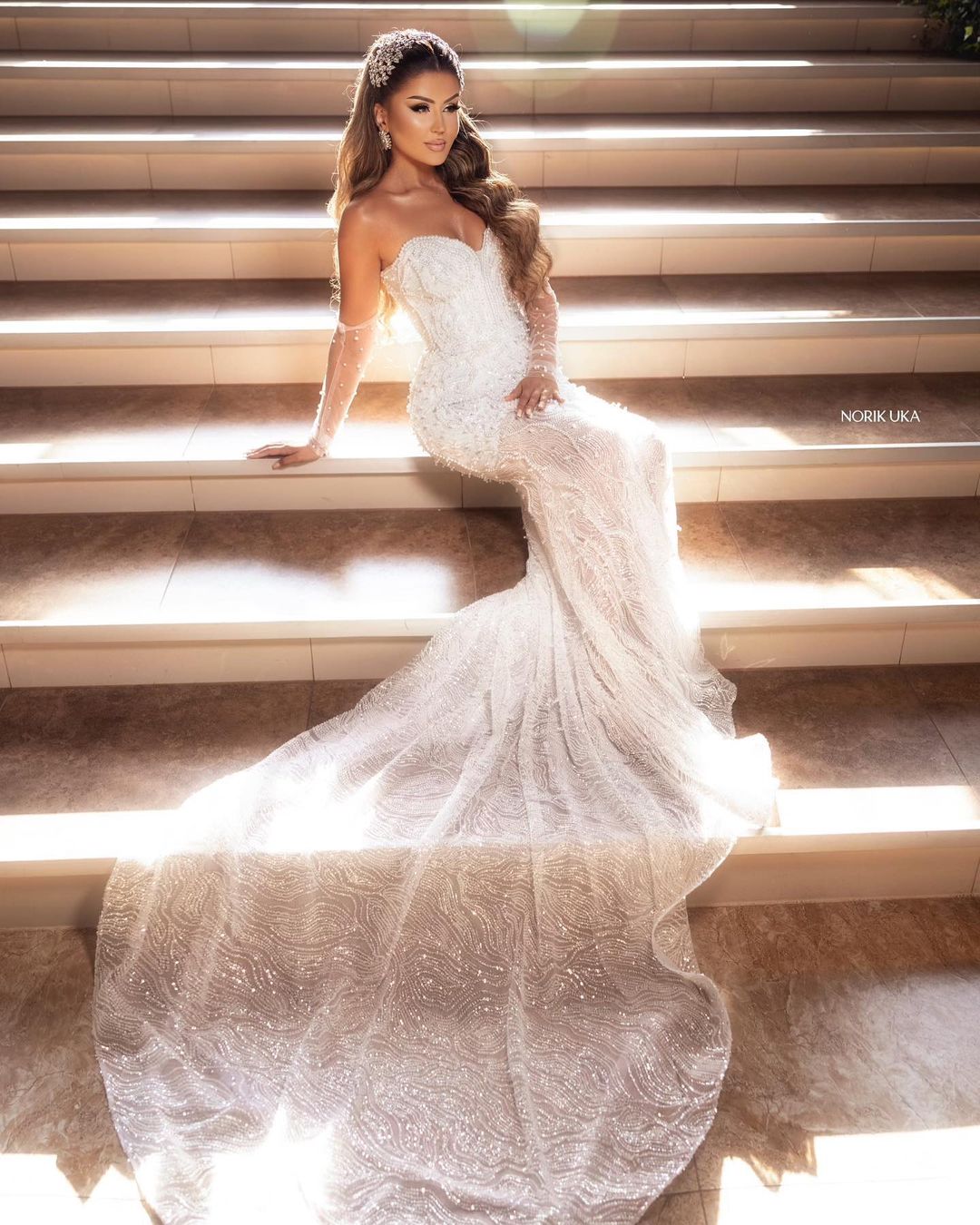 Refined Floor-Length Sweetheart Sleeveless Mermaid Lace Wedding Dress with Beaded Accents - Fashionpara