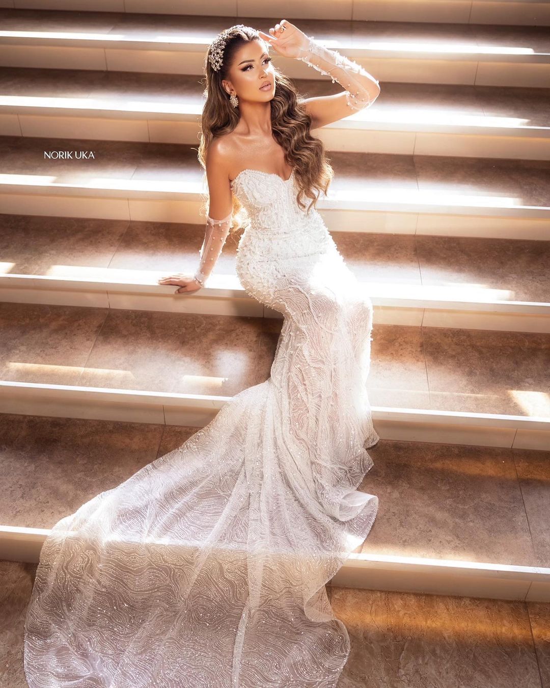 Refined Floor-Length Sweetheart Sleeveless Mermaid Lace Wedding Dress with Beaded Accents - Fashionpara